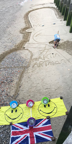 砂浜アーティスト